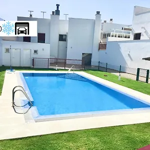 Atico Premium Conil Con 2 Terrazas, Garaje, Piscina, Aire Ac Y Wifi -solo Familias Y Parejas- Apartment